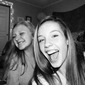 Meet your Posher, Michaela